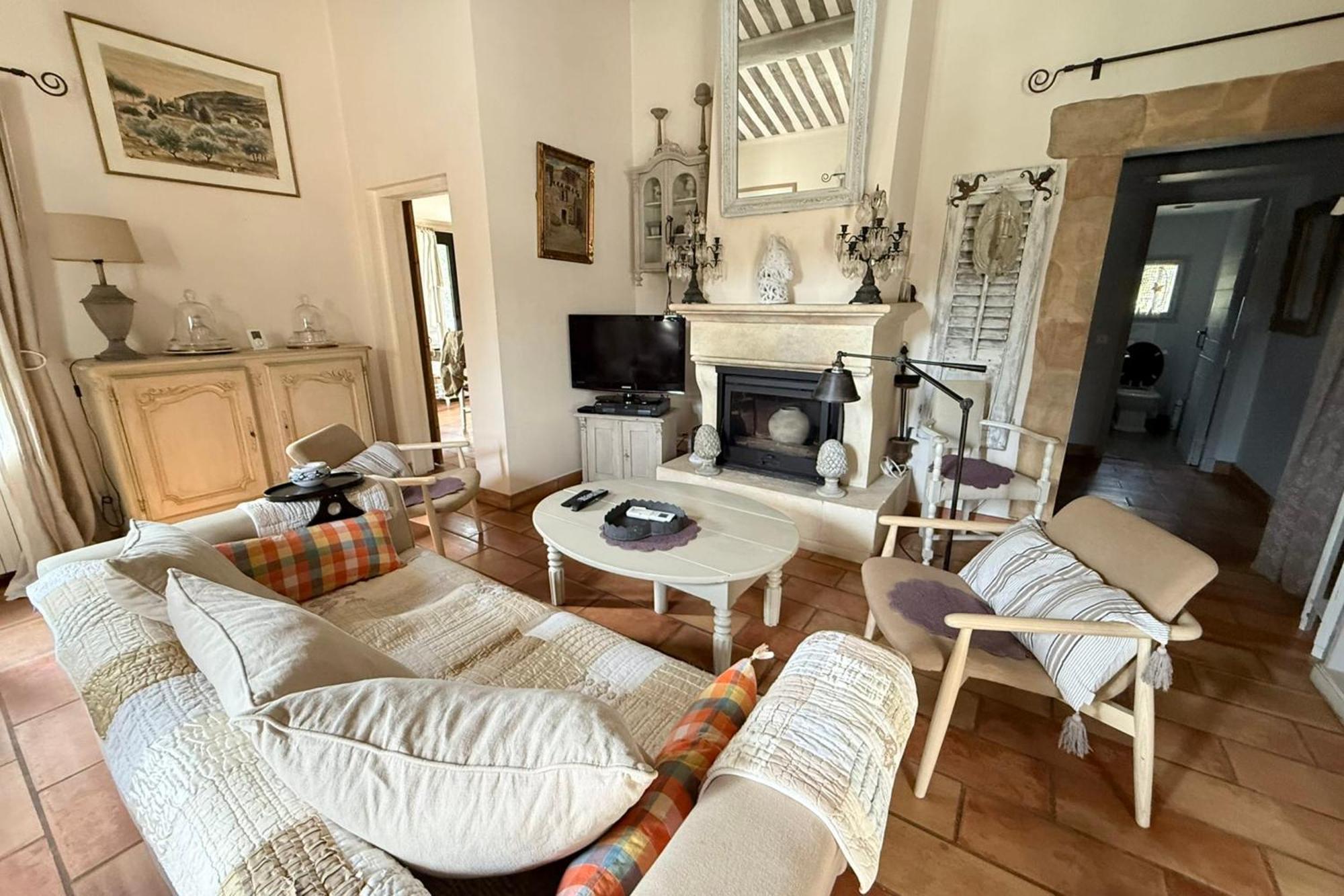 Beautiful Provencal Villa With Pool And Jacuzzi Lacoste  Extérieur photo